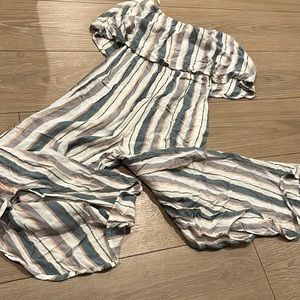 Woman’s XS O’Neil Pantsuit